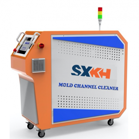 Mold channel cleaning machine
